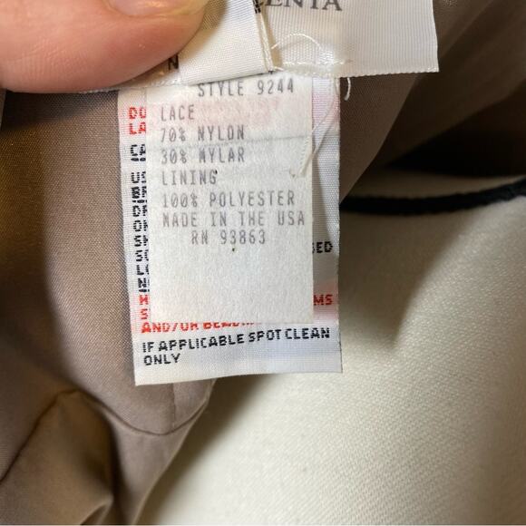 Alvina Valenta Maids Beige Silver Lace Overlay Strapless Dress Size 10 Womens - Picture 8 of 11